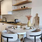 Daire Sea View Beachfront With Pool And Stunning Sunsets *