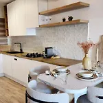 Daire Sea View Beachfront With Pool And Stunning Sunsets *