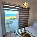 Daire Sea View Beachfront With Pool And Stunning Sunsets Kalogrea