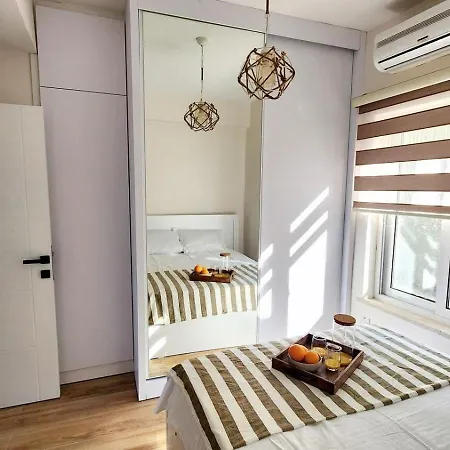 Beachfrontsunset Apartment Kalogrea