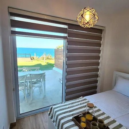 Apartment Sea View Beachfront With Pool And Stunning Sunsets Kalogrea