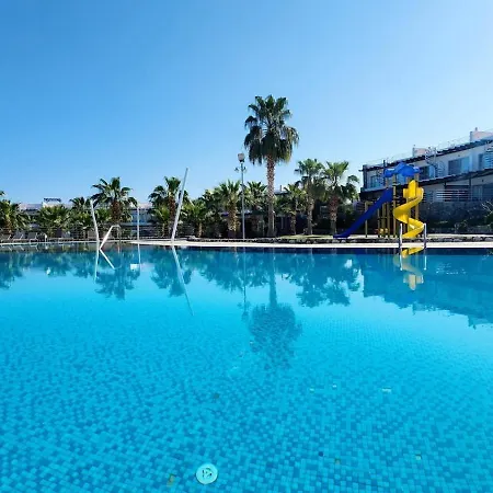 Sea View Beachfront With Pool And Stunning Sunsets Kalogrea