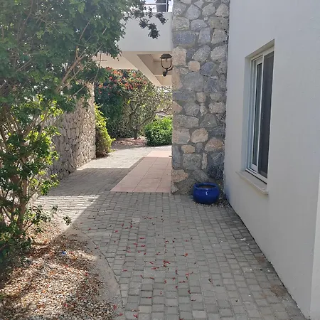 Sea View Beachfront With Pool And Stunning Sunsets *
