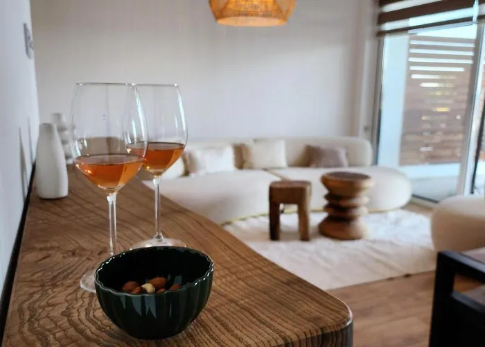 Beachfrontsunset Kalogrea