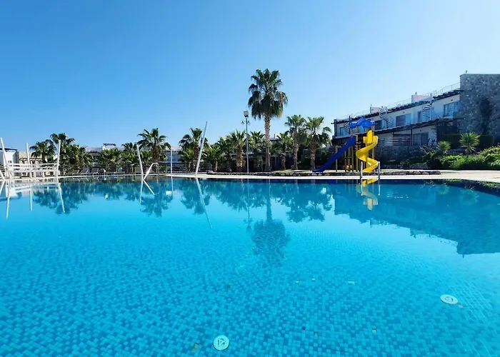 Beachfrontsunset Kalogrea